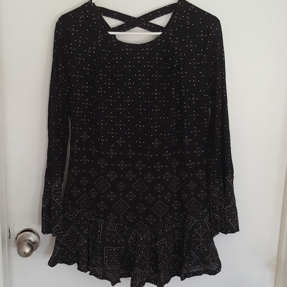 🌼3 for 22🌼Flared Long Sleeve Blouse sz med